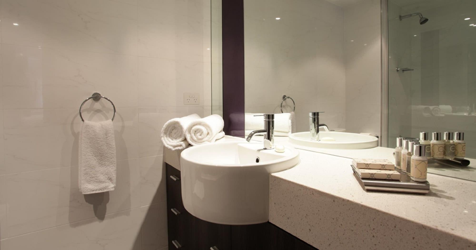 Tyrian Serviced Apartments Fitzroy Melbourne Exterior photo
