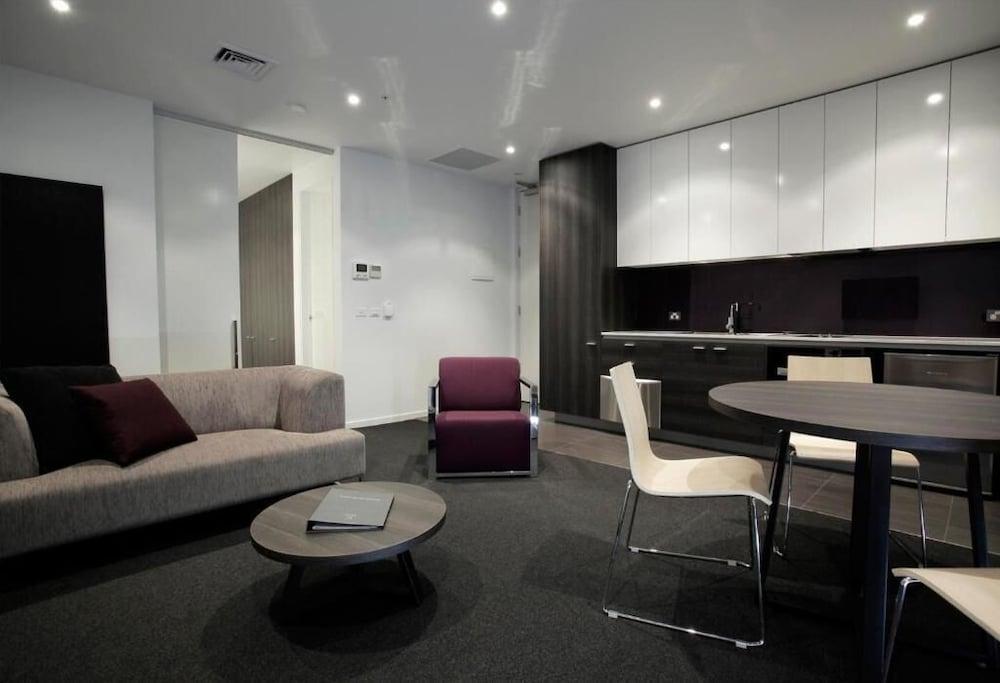 Tyrian Serviced Apartments Fitzroy Melbourne Exterior photo