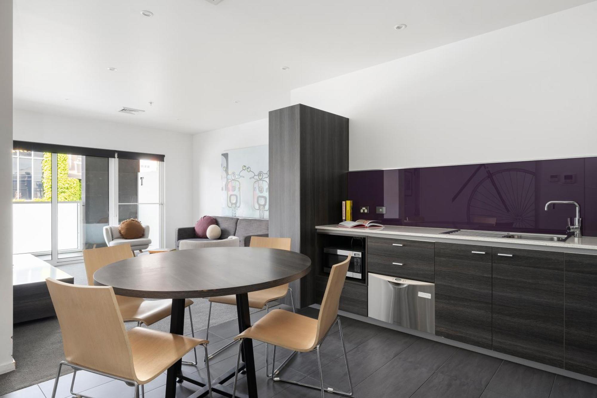 Tyrian Serviced Apartments Fitzroy Melbourne Exterior photo